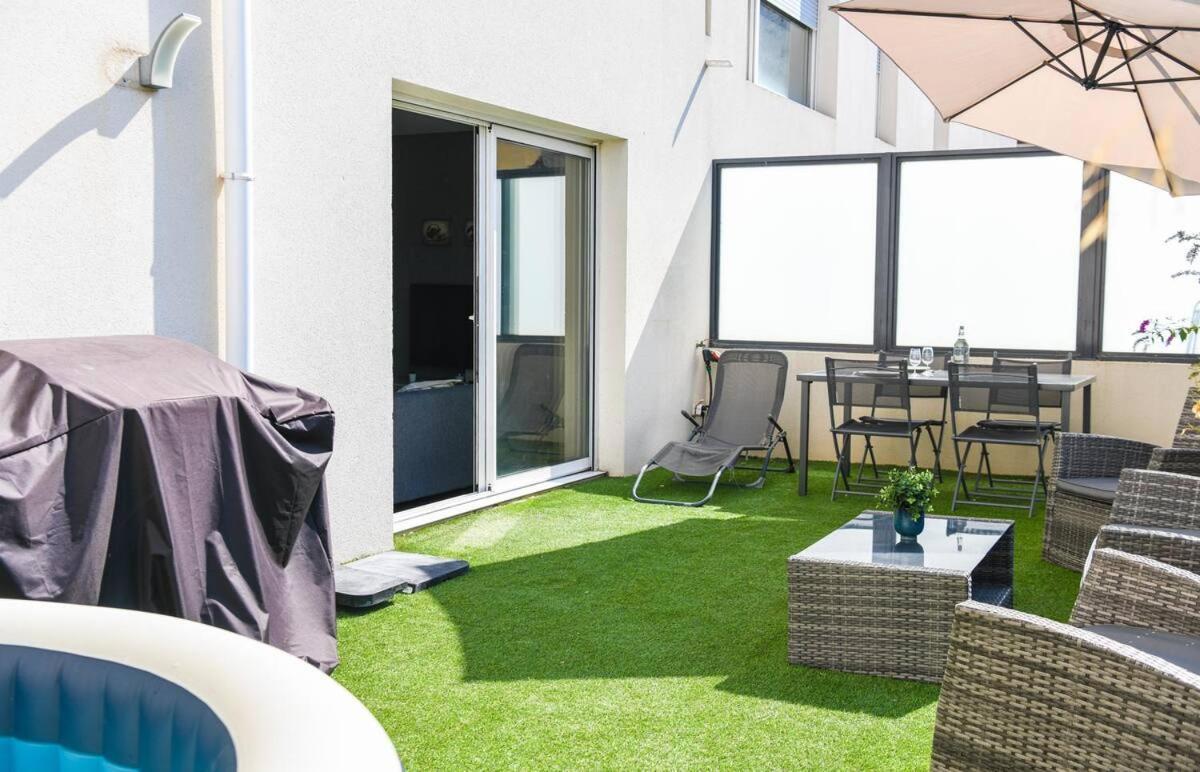 Superbe Avec Terrasse, Piscine & Parking Prive A Appartement Marseille